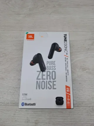 Auriculares Inalámbricos JBL Tune 230 NC