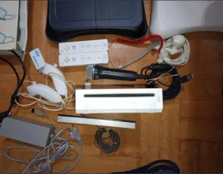 Nintendo Wii + Accesorios + 49 Juegos