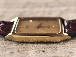 Seiko Dolce 7731 5110 Hard Titanium Nitride 1984