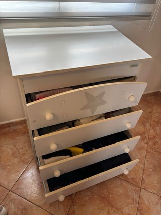 Cajonera cambiador Micuna Estrellas