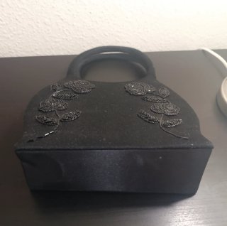 Bolso de fiesta - rosas bordadas