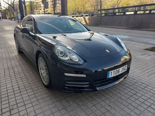 Porsche Panamera 4S