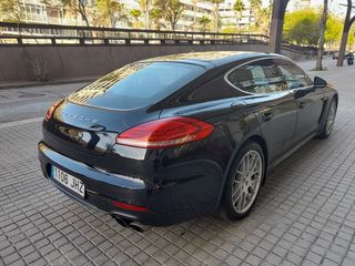Porsche Panamera 4S