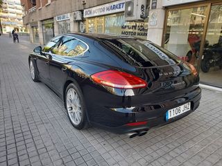 Porsche Panamera 4S