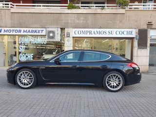 Porsche Panamera 4S