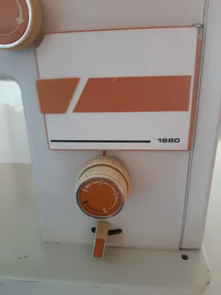 Vendo maquina de coser ALFA