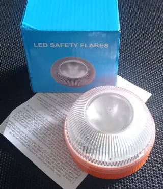 VALIZA V16 NUEVA ESTRENAR - BALIZA APOYO LINTERNA