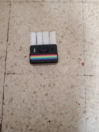 Es una cámara de fotos i lo en prime en un papel