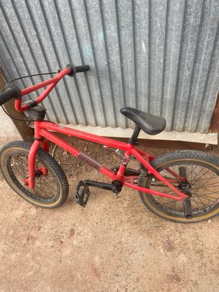 Bicicleta BMX Roja Diamondback
