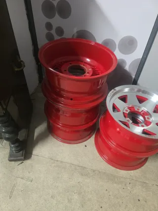 5 Llantas Off Road LAOR 7Jx15H2 Nuevas