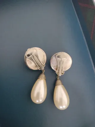 Pendientes bisutería plateados perlas