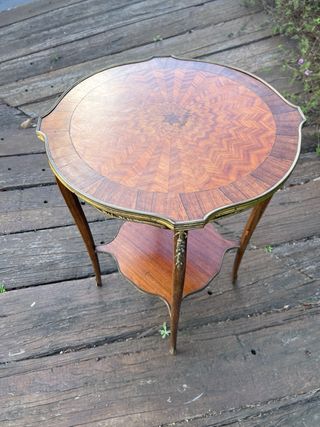 Mesita auxiliar de madera y metal