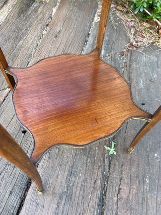 Mesita auxiliar de madera y metal