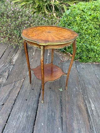 Mesita auxiliar de madera y metal