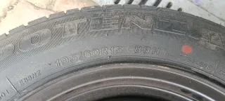 Neumático con llanta 195/60R15