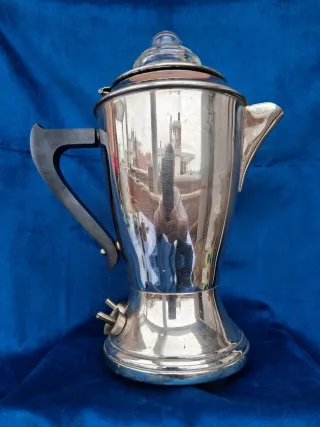 Cafetera Antigua Crespo