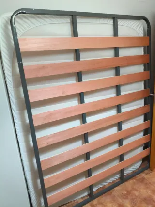 Somier de láminas y colchón