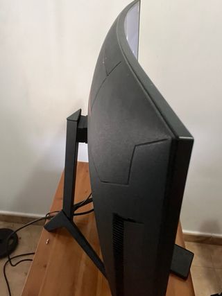 MONITOR GAMING CURVO 32” FHD 144HZ PERFECTO ESTADO