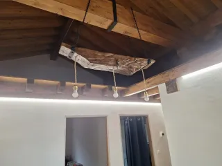 Lampara de madera de Roble antiguo