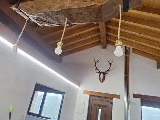 Lampara de madera de Roble antiguo