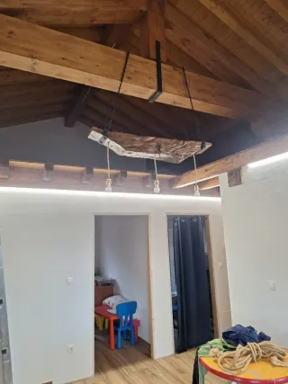 Lampara de madera de Roble antiguo