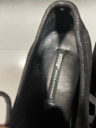 Zapatos de tacón ancho