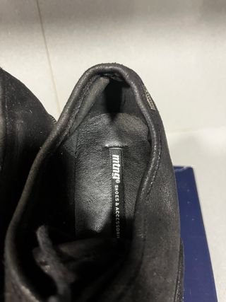 Zapatos de tacón ancho