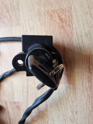 Cerraduras Honda CBR900 (SC28)