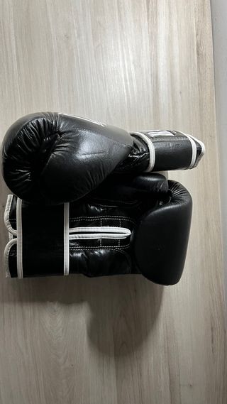 Guantes de boxeo (Charlie) Negros y blancos