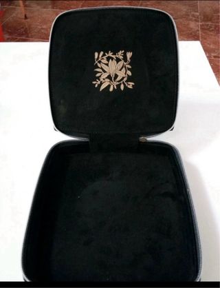 Scatola gioielli e set di 10 creme Chanel Originale