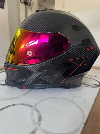 Casco scorpion exo r1 air carbon