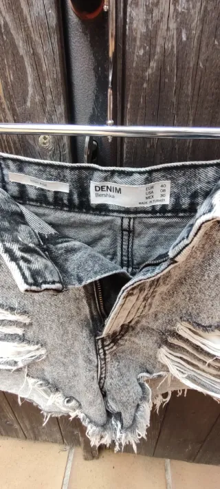 Pantalón corto de cintura alta