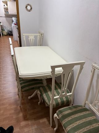 Mesa blanca vintage + conjunto 6 sillas