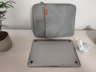 MacBook Air M1 16GB RAM Plata - muy cuidado