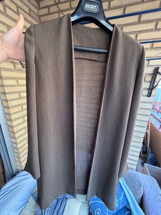 Sobre camisa de mujer color verde oliva