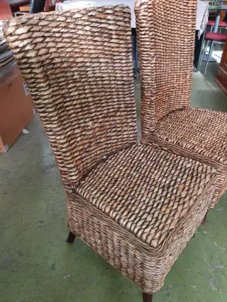 2 sillas rattán rusticas