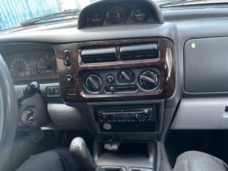 Mitsubishi Montero 2001