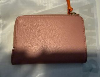 Cartera, bimba y Lola