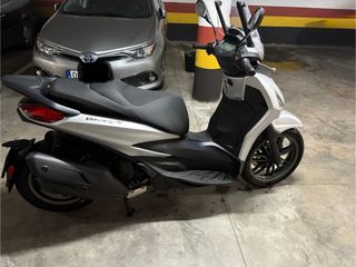 Moto piaggio beverly 400 hpe s