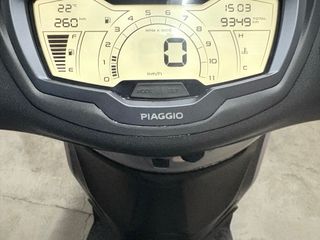 Moto piaggio beverly 400 hpe s