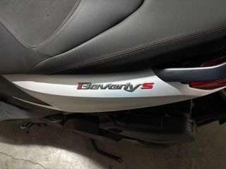 Moto piaggio beverly 400 hpe s