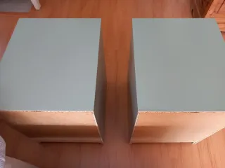 2 Mesas de Noche Cajones Ikea verde