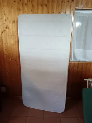 Somier, cabecero y colchón