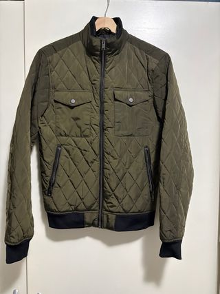 Chaqueta verde de Zara talla: S/38