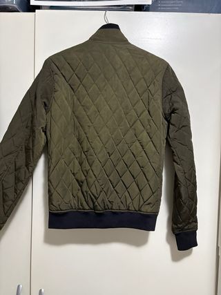 Chaqueta verde de Zara talla: S/38