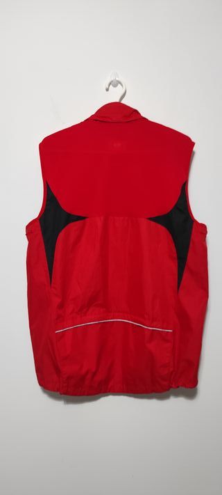 cortavientos Nike con posibilidad de chaleco.