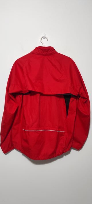 cortavientos Nike con posibilidad de chaleco.