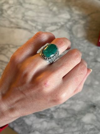 Anillo plata esmeralda natural – Artesanal