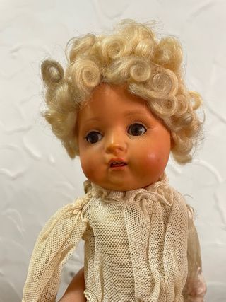 Antigua muñeca sohutz Marie