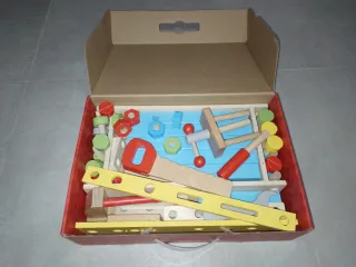 Banco da lavoro giocattolo